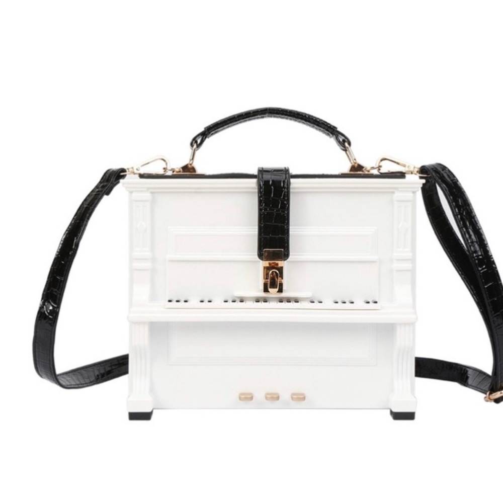 White available - Piano 🎹 Clutch